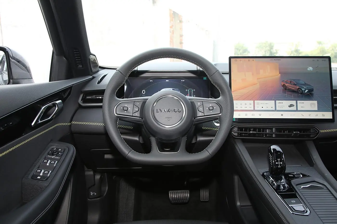 lynk&co 03-6.jpg
