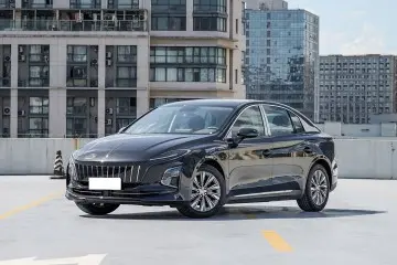 Hongqi E-QM5 4 Door 5 Seat Sedan Pure Electric New Energy Vehicle Made in China