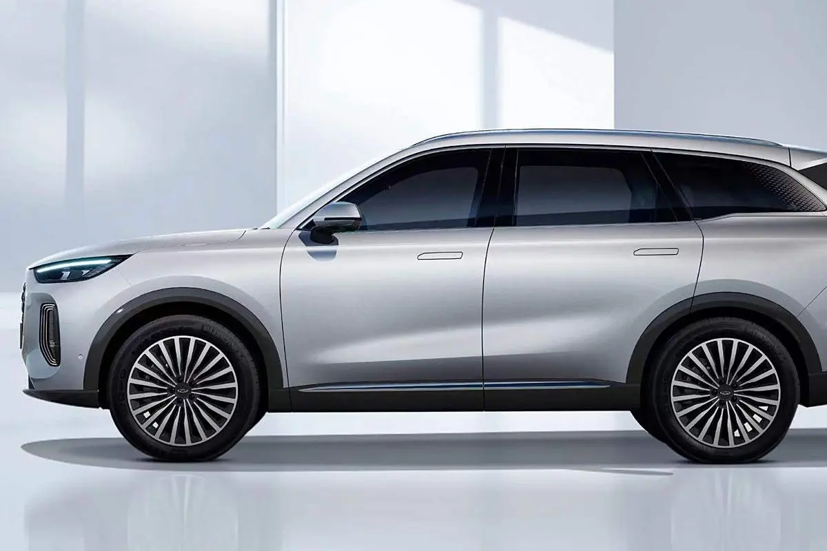 Tiggo 8L  2.jpg