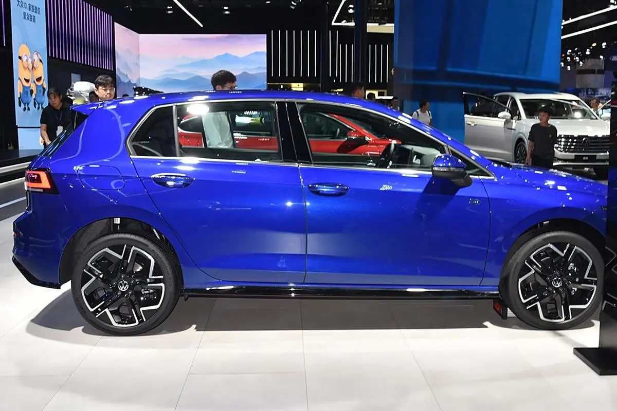 300tsi r-line  2